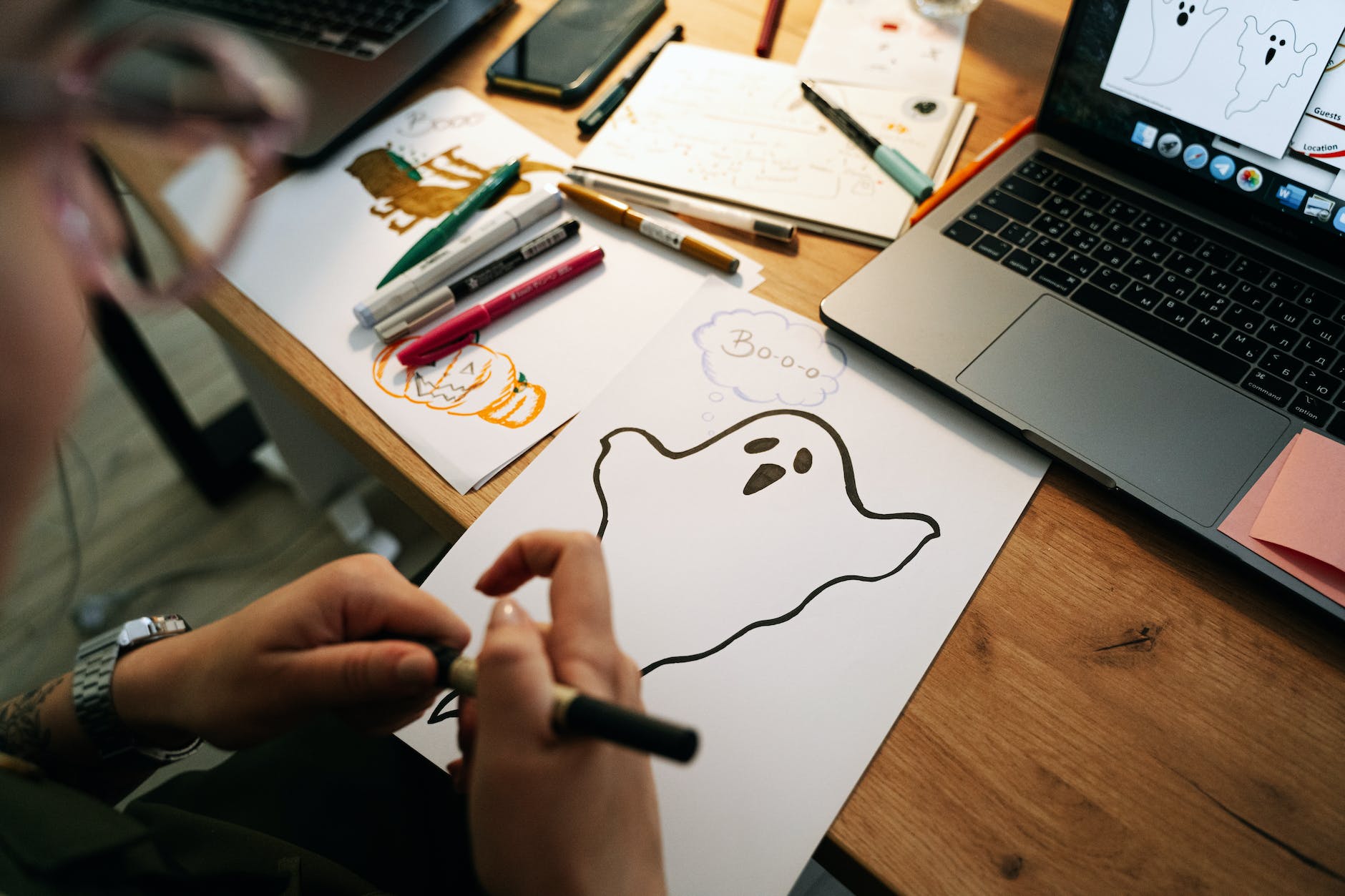 Ghost Writer yang Bukan Judul Film Itu
